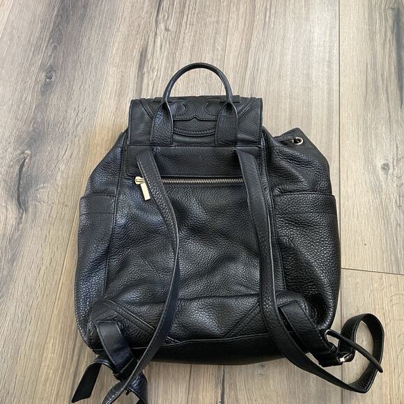 Tory Burch All T Drawstring Black Pebbled Leather Backpack main image 8